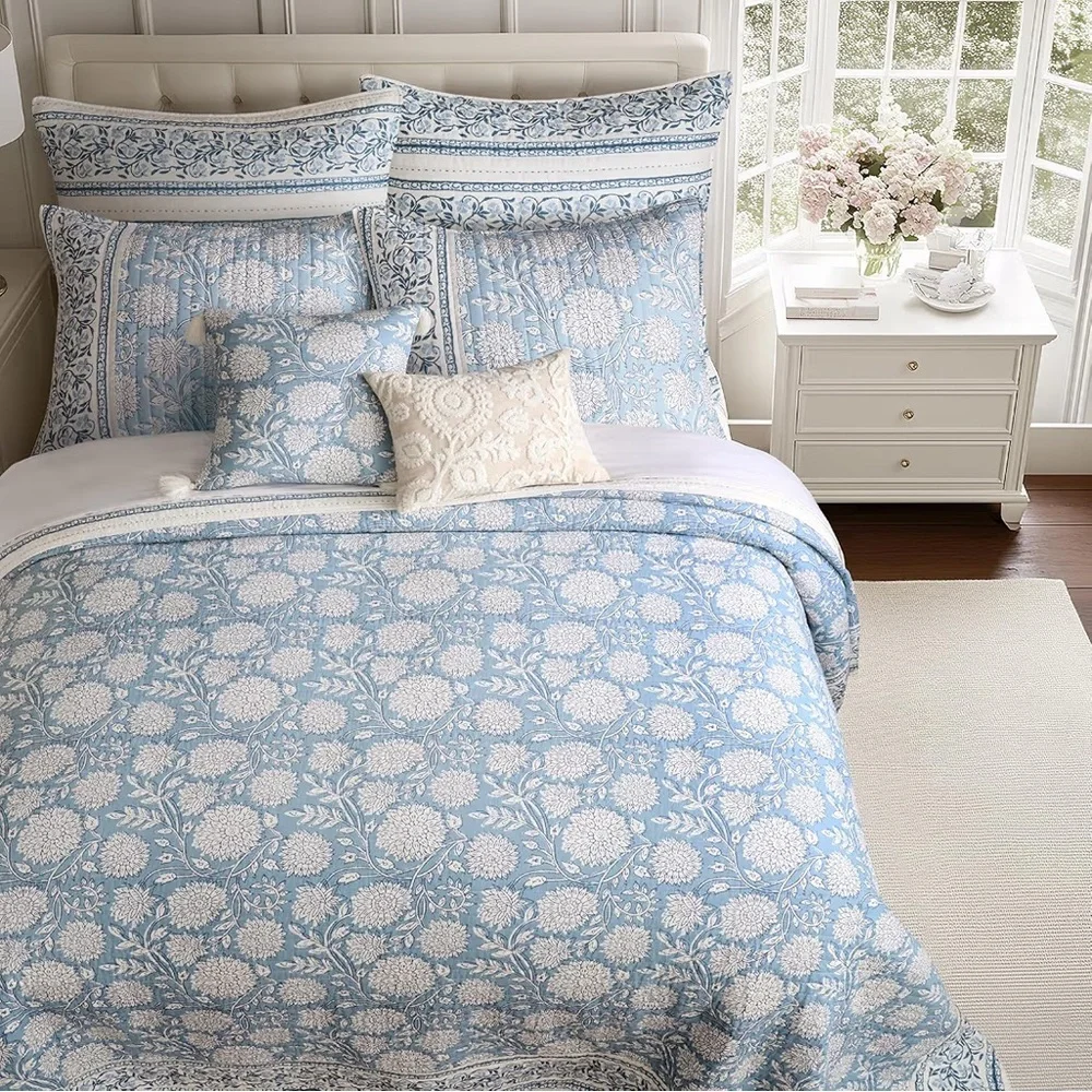 Levtex Home Adare Blue Reversible King/Cal King Quilt Set106x92in)2 Pillow Shams